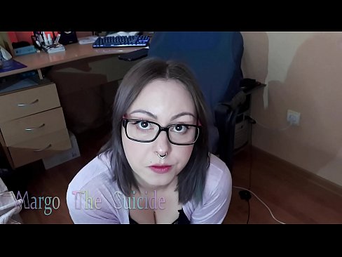 ❤️ 戴眼鏡的性感女孩在鏡頭前深吸假陽具 只是色情 在 zh-tw.tukifporno.ru ❤